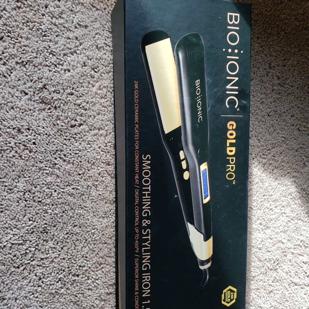 New Bio Ionic Gold Pro flat iron
